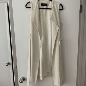 White long sleeveless Zara vest